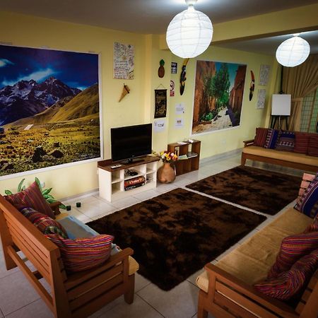 Mama Backpackers Hostel Lima Exterior photo