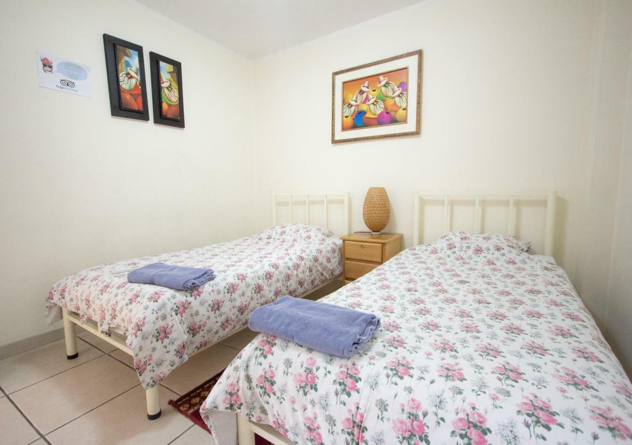 Mama Backpackers Hostel Lima Exterior photo
